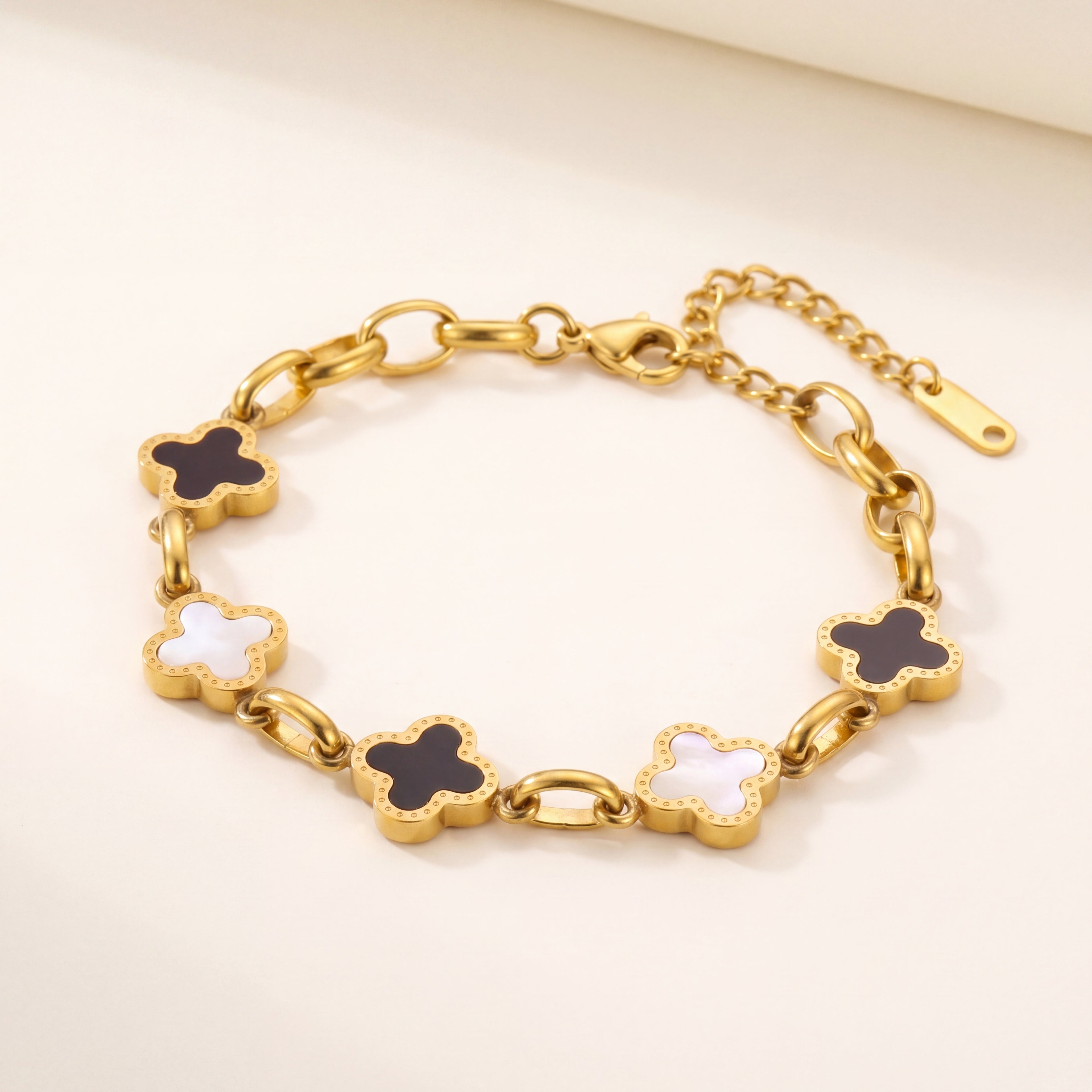 Clove Gold Bracelet
